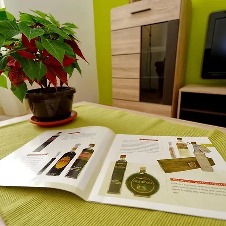 Eliana Apartman Zára